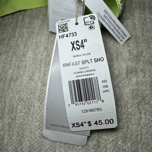 NWT Adidas Women's 4” Run Fast Running Split Shorts Almost Lime Pulse Neon XS - Picture 3 of 9